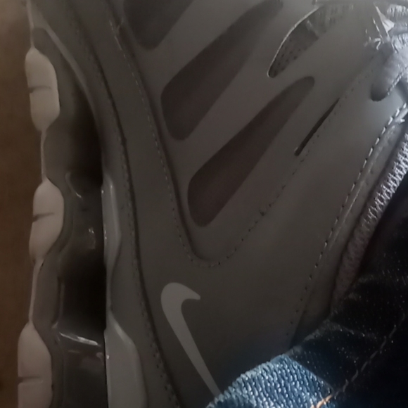 Shoes, - Picture 3 of 3